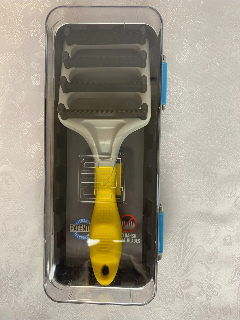 EUC FUR4 Short Hair Cat Deshedding Tool, Yellow